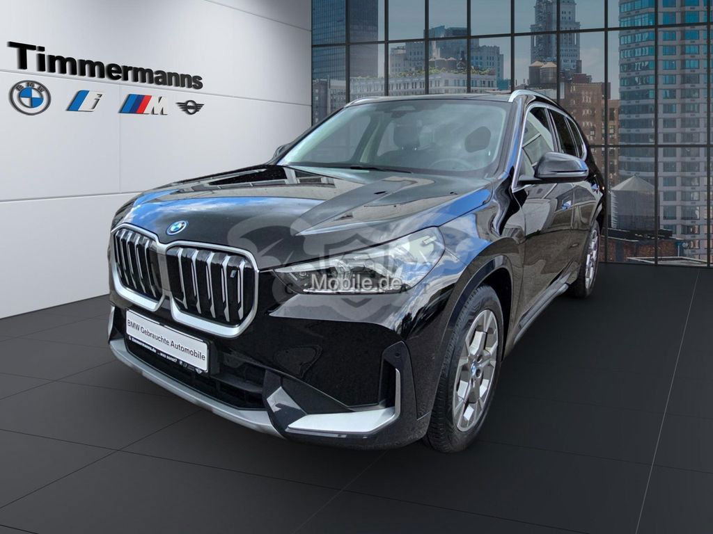 BMW iX1 2023