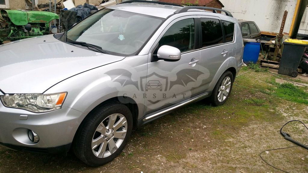 Mitsubishi Outlander 2011