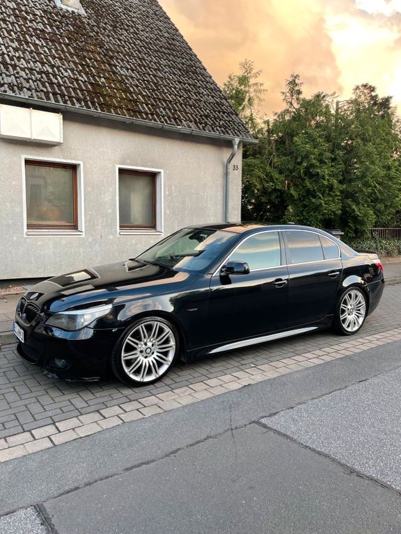 BMW M5 2003