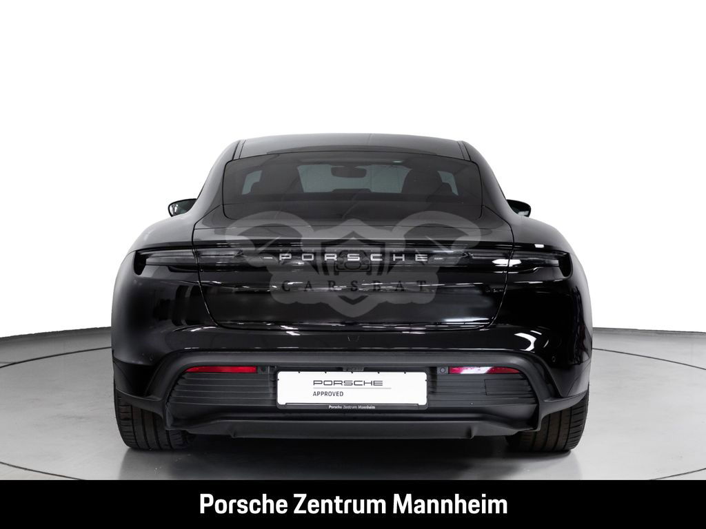 Porsche Taycan 2023