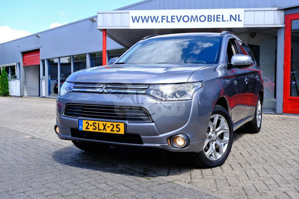 Mitsubishi Outlander 2013