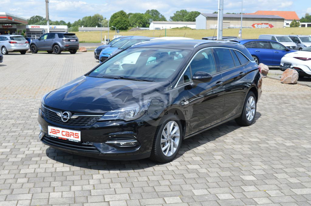 Opel Astra 2021