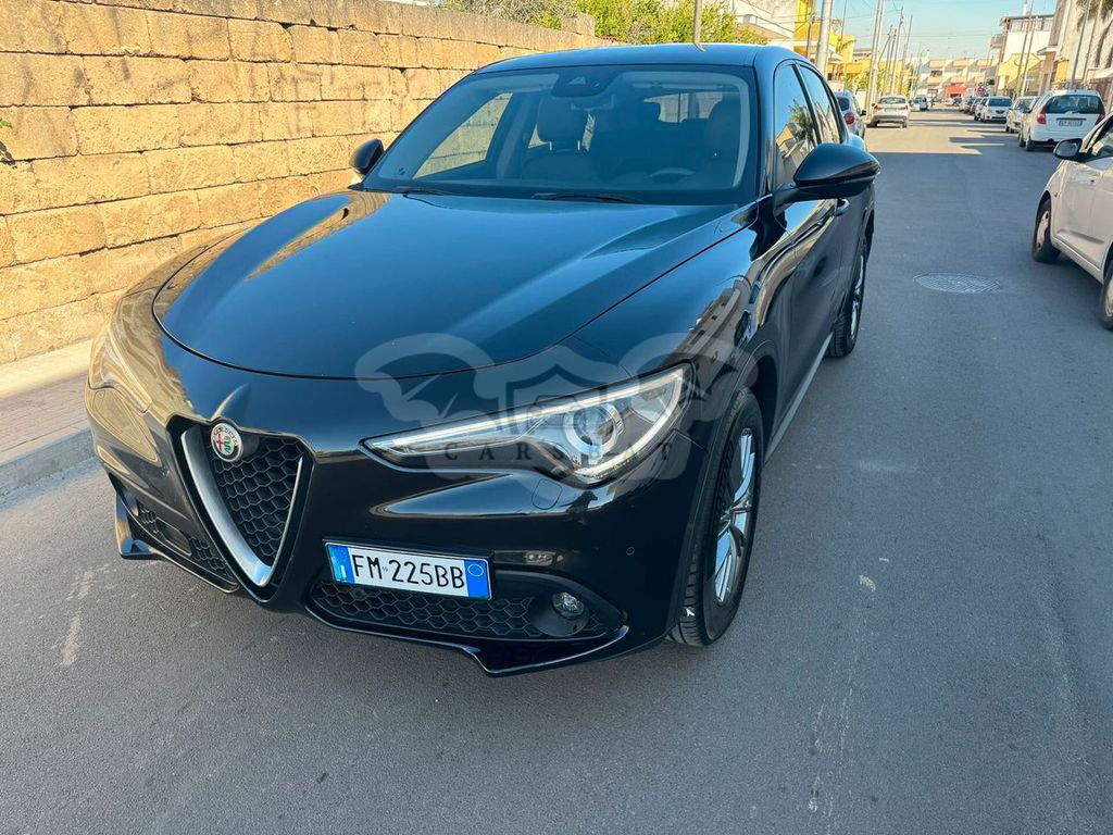 Alfa Romeo Stelvio 2017