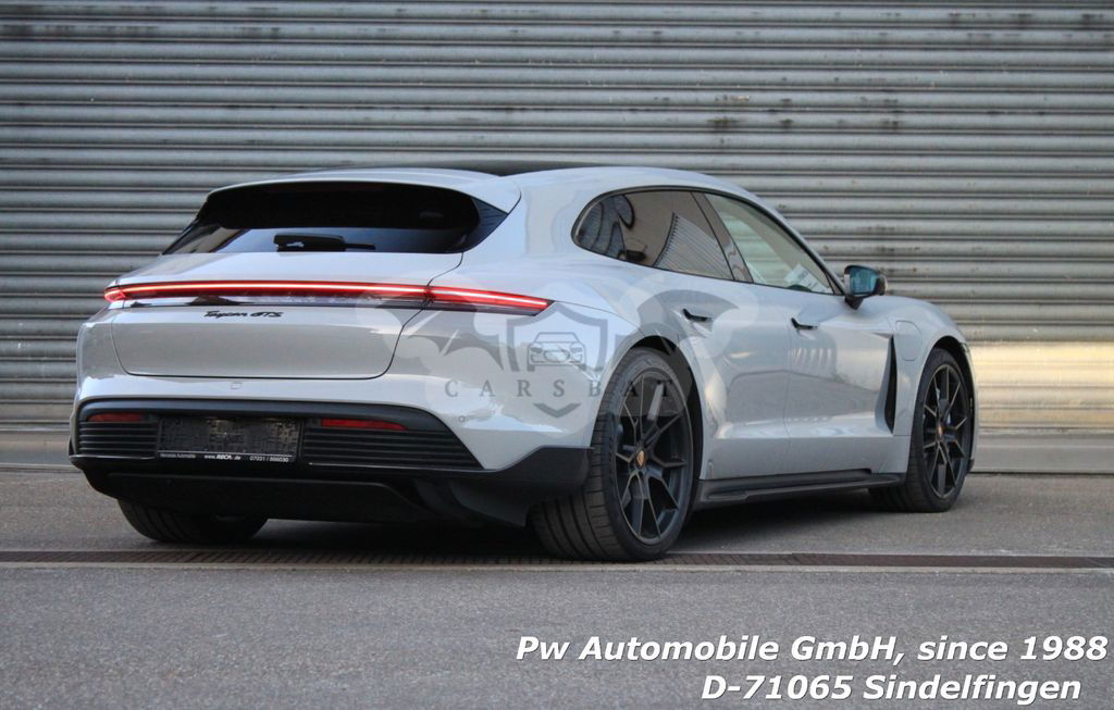 Porsche Taycan 2023