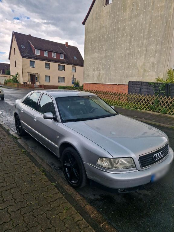 Audi A8 1999
