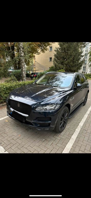 Jaguar F-Pace 2016