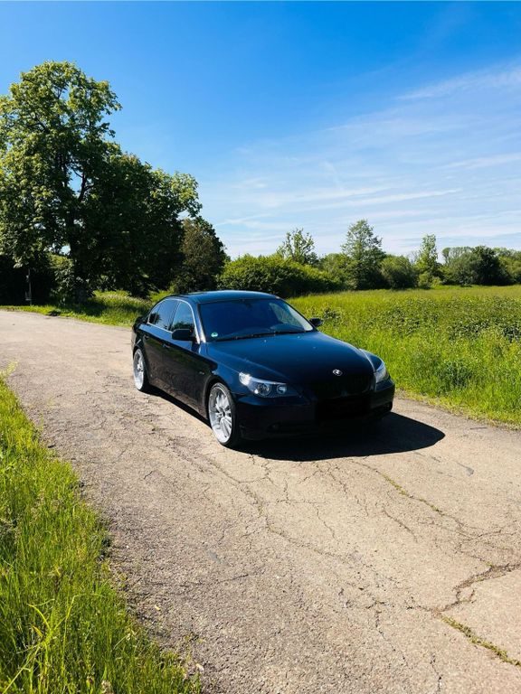 BMW M5 2004