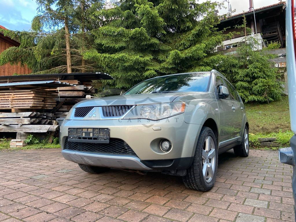 Mitsubishi Outlander 2011