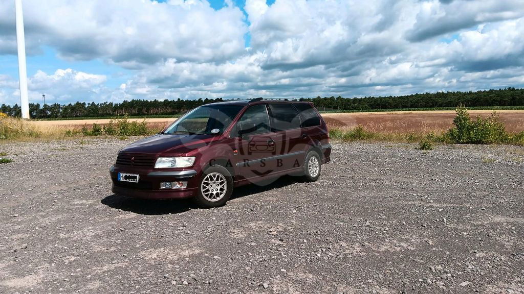 Mitsubishi Space Wagon 2000
