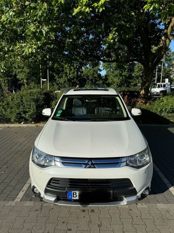 Mitsubishi Outlander 2014