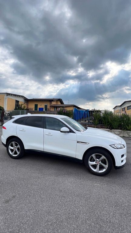 Jaguar F-Pace 2017