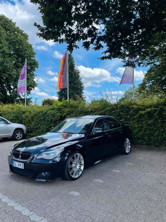 BMW M5 2003