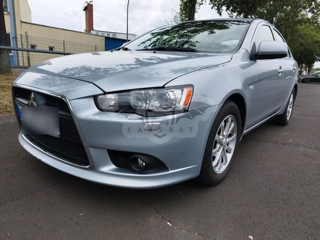 Mitsubishi Outlander 2011