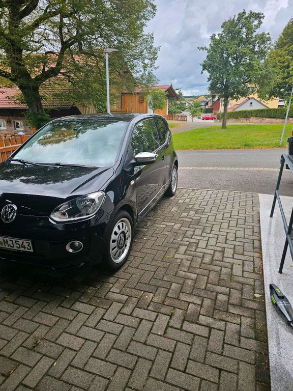 Volkswagen Up! 2011