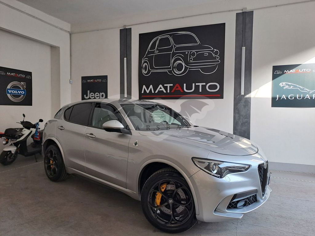 Alfa Romeo Stelvio 2021