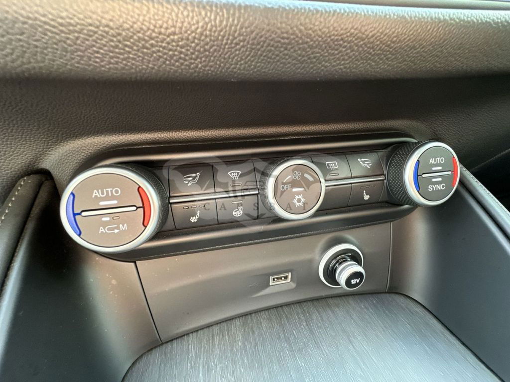 Alfa Romeo Stelvio 2017