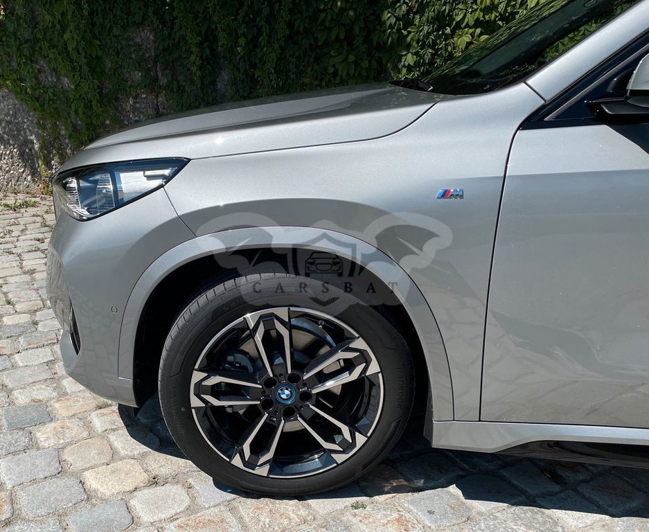 BMW iX1 2023