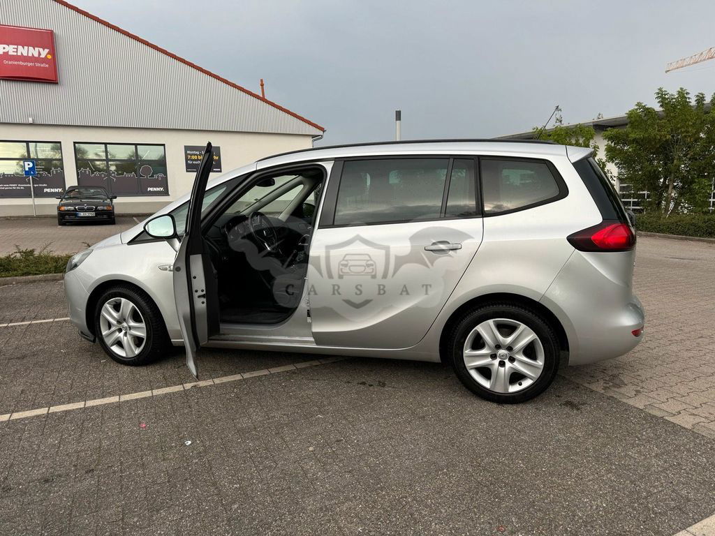 Opel Zafira 2014