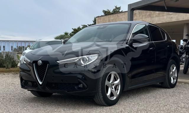 Alfa Romeo Stelvio 2017