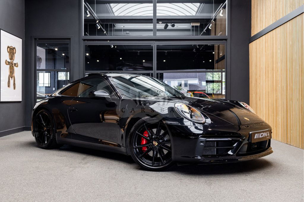 Porsche 992 2019