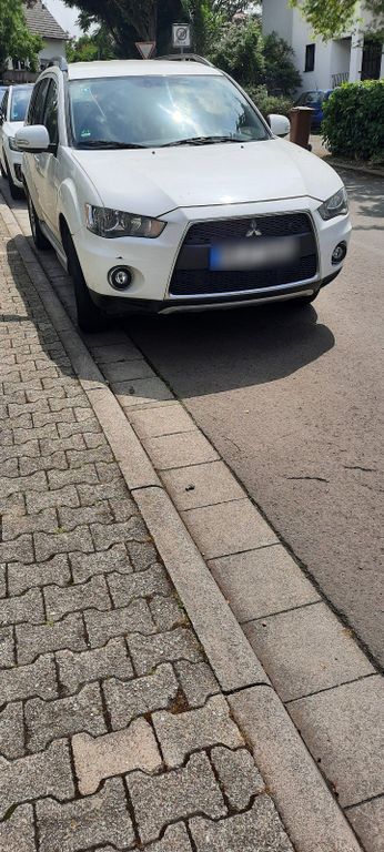 Mitsubishi Outlander 2011