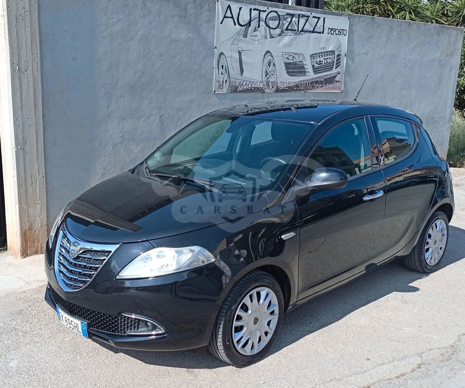 Lancia Ypsilon 2012