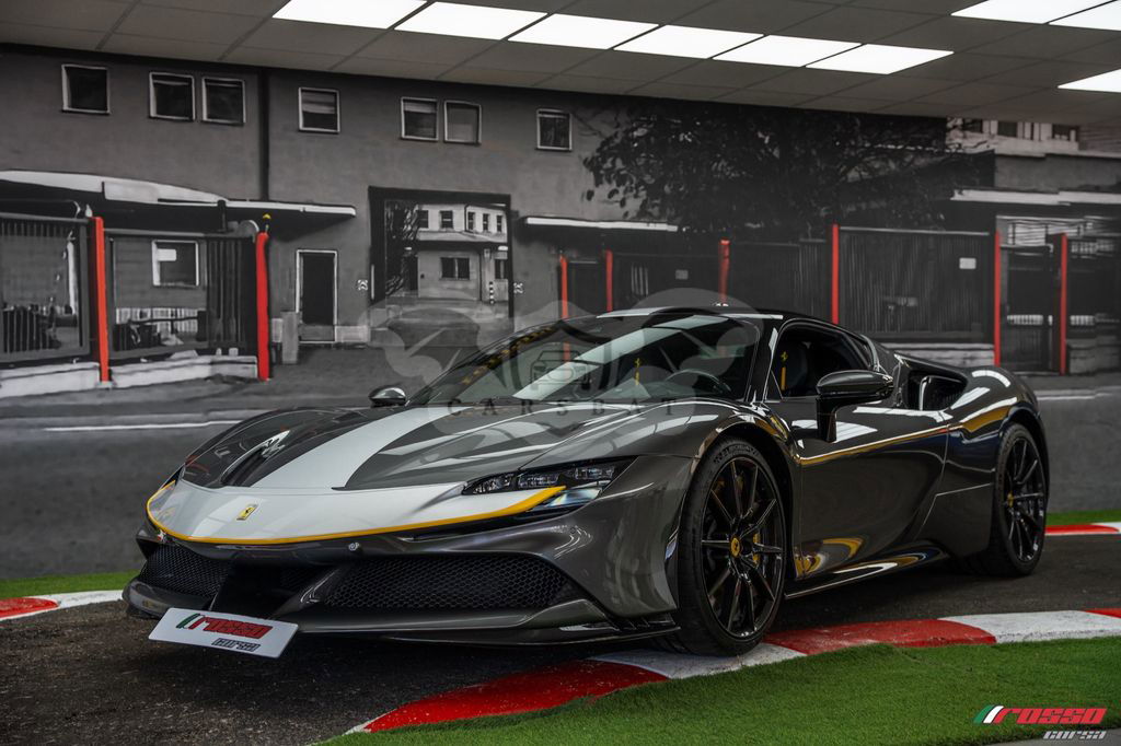 Ferrari SF90 2021
