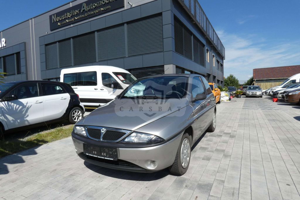 Lancia Ypsilon 2000