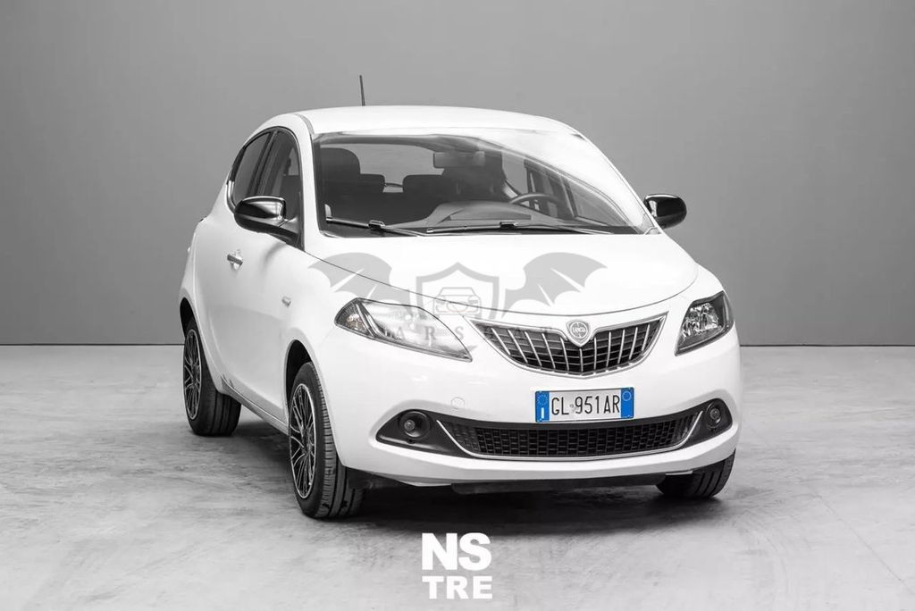 Lancia Ypsilon 2022