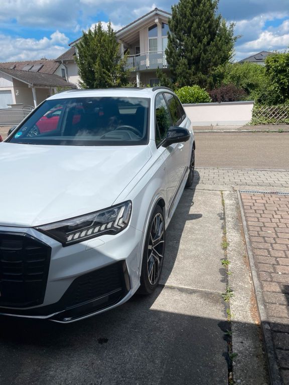 Audi Q7 2023