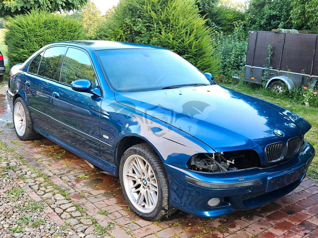 BMW M5 2000