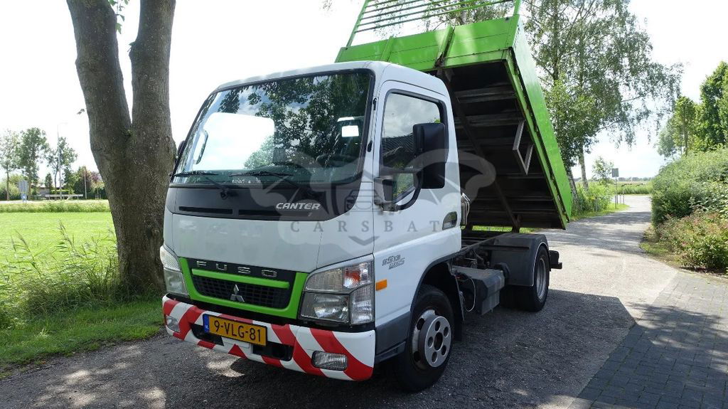 Mitsubishi Fuso Canter 2011