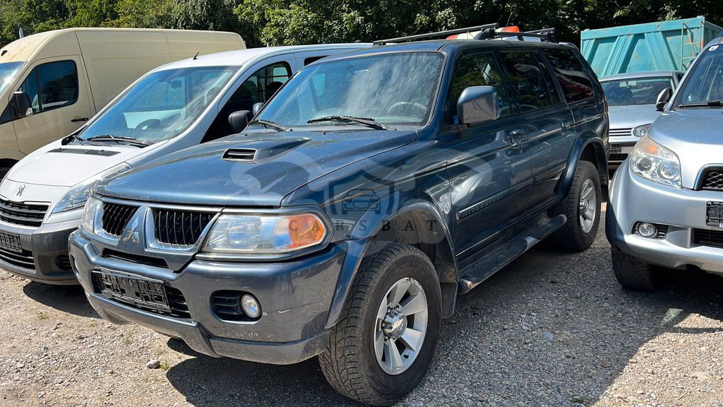 Mitsubishi Pajero 2006