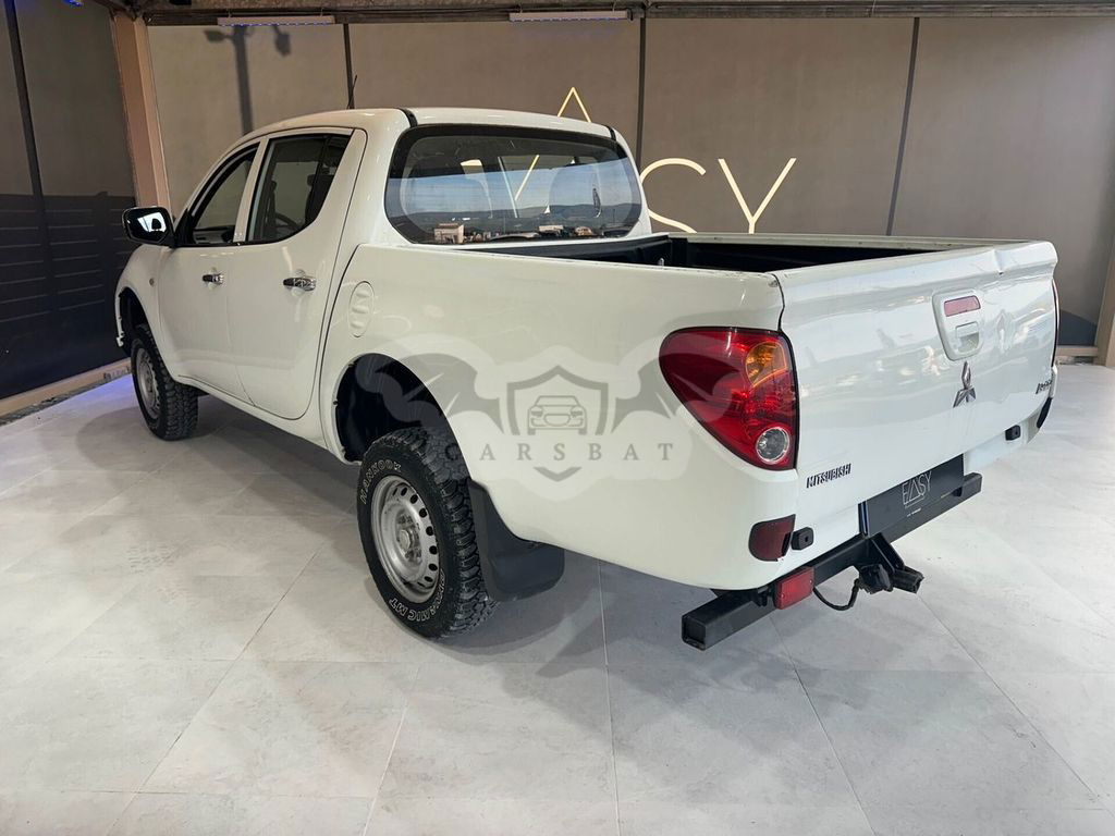 Mitsubishi L200 2016