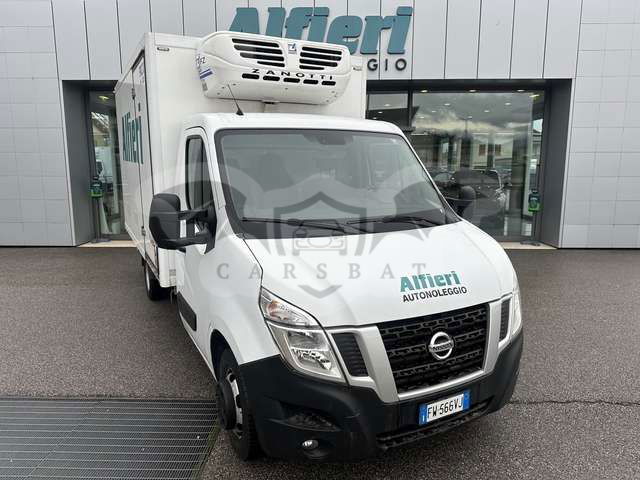 Nissan NV400 2019
