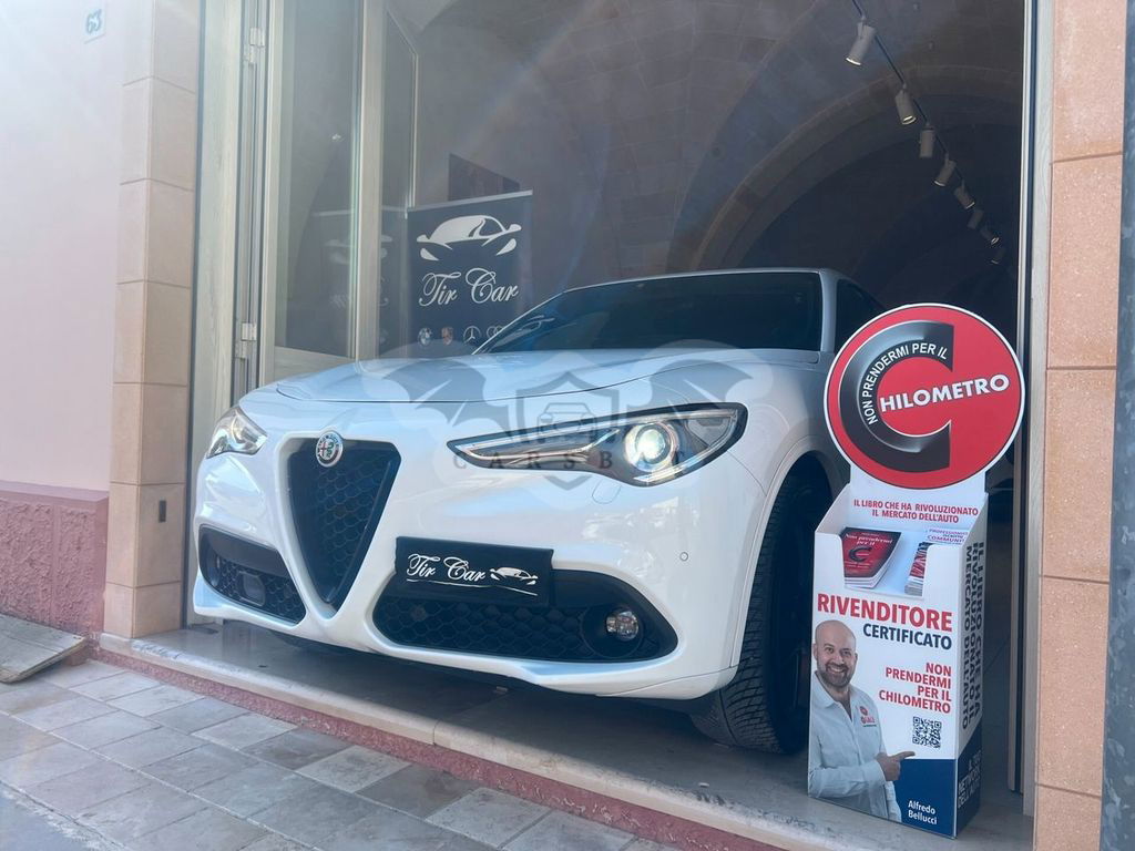 Alfa Romeo Stelvio 2021