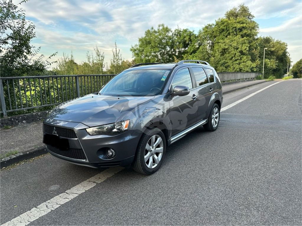 Mitsubishi Outlander 2011