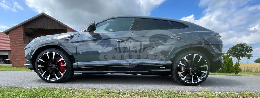 Lamborghini Urus 2024