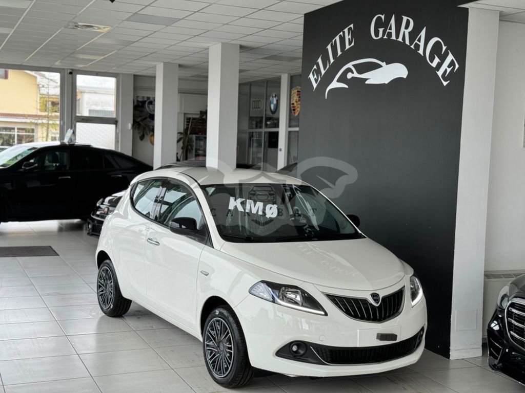 Lancia Ypsilon 2024