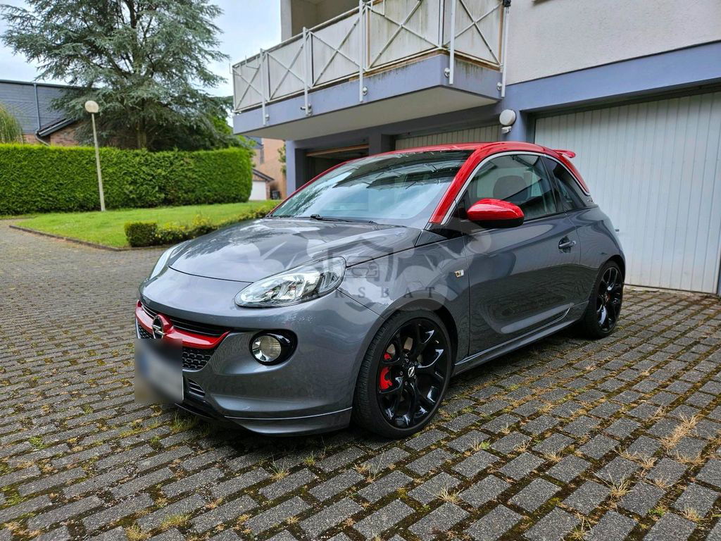Opel Adam 2016