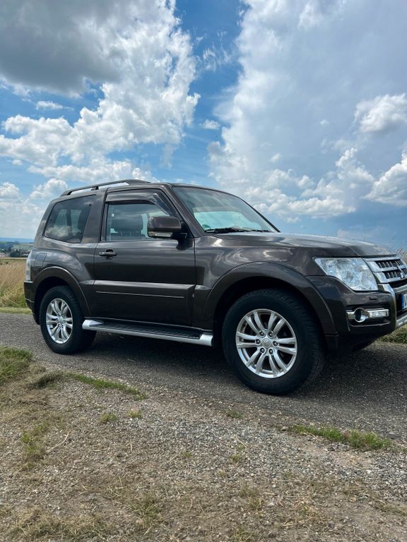Mitsubishi Pajero 2017