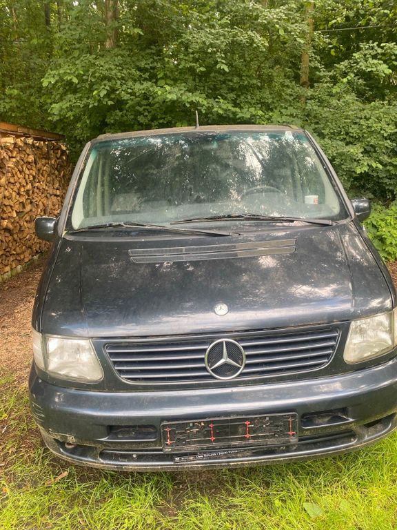 Mercedes-Benz V 220 2001