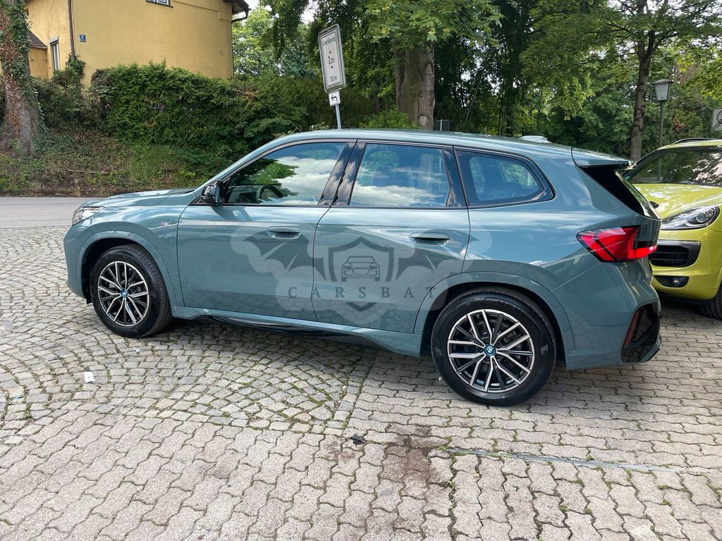BMW iX1 2023