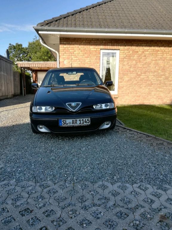 Alfa Romeo 145 2000