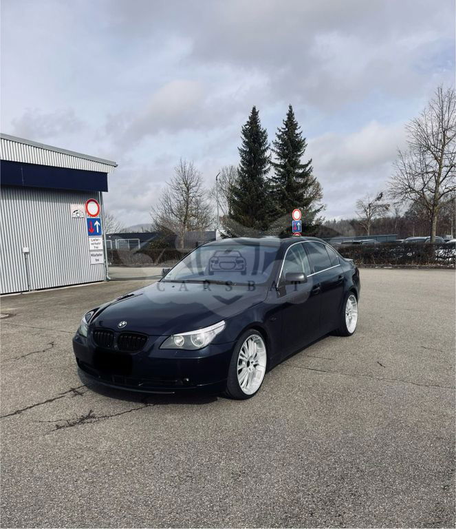 BMW M5 2004