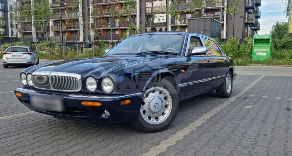 Jaguar Daimler 2000