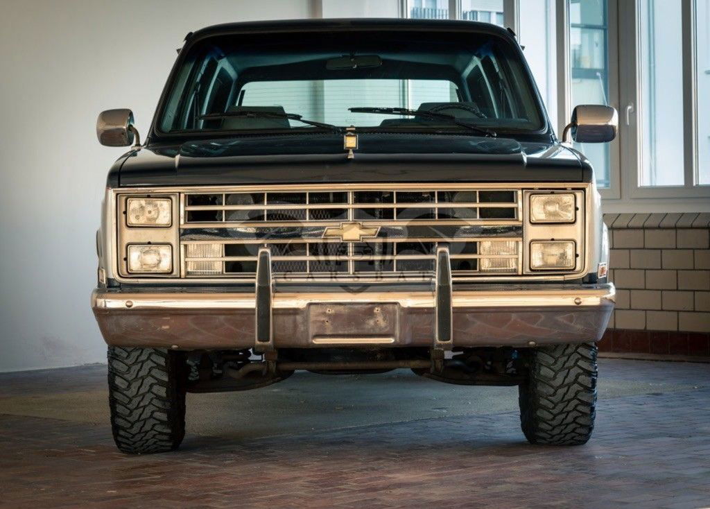 Chevrolet Suburban 1985