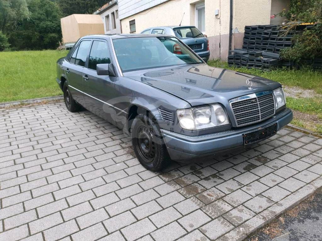 Mercedes-Benz 250 1995