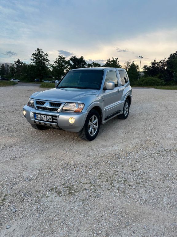 Mitsubishi Pajero 2006