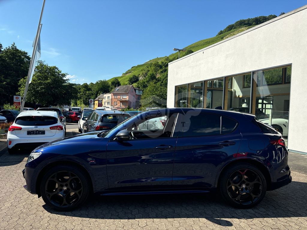 Alfa Romeo Stelvio 2021